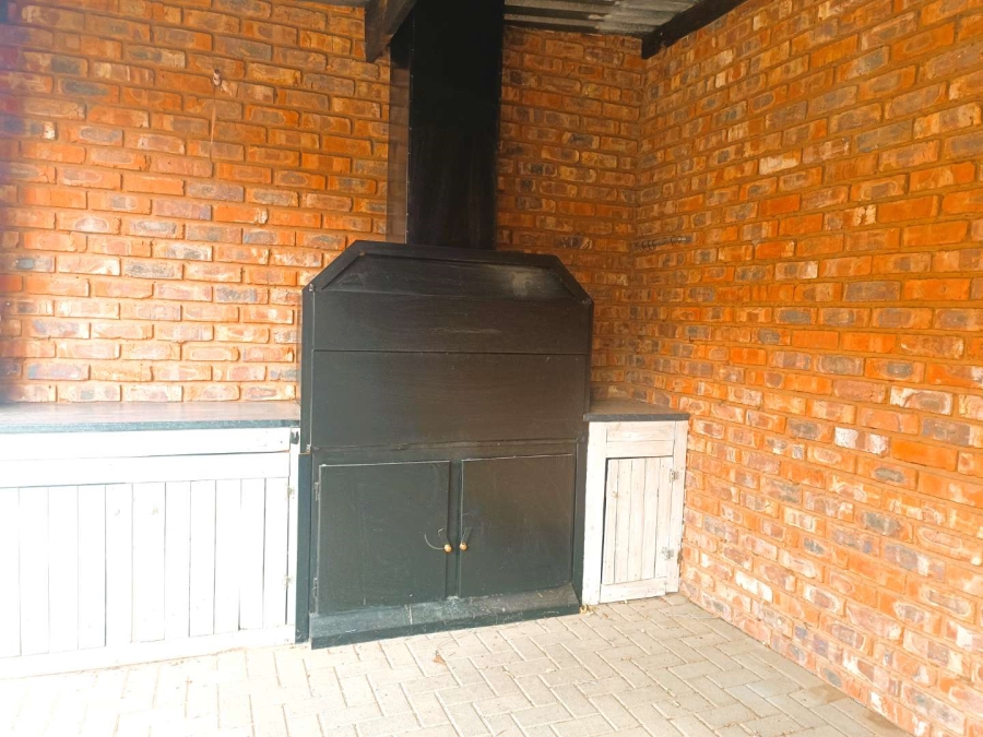 3 Bedroom Property for Sale in Langenhovenpark Free State